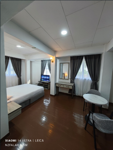 Standard Queen Room Interior